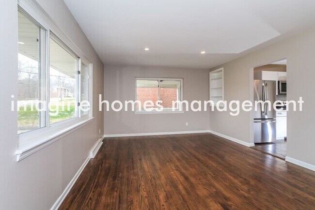 Foto del edificio - 3827 Creek Road