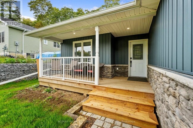 Building Photo - 12 Highland Dr