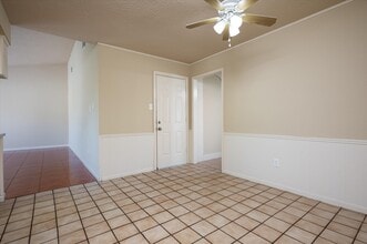 Building Photo - 9306 Sanford Rd Building Photo - 9306 Sanford Rd