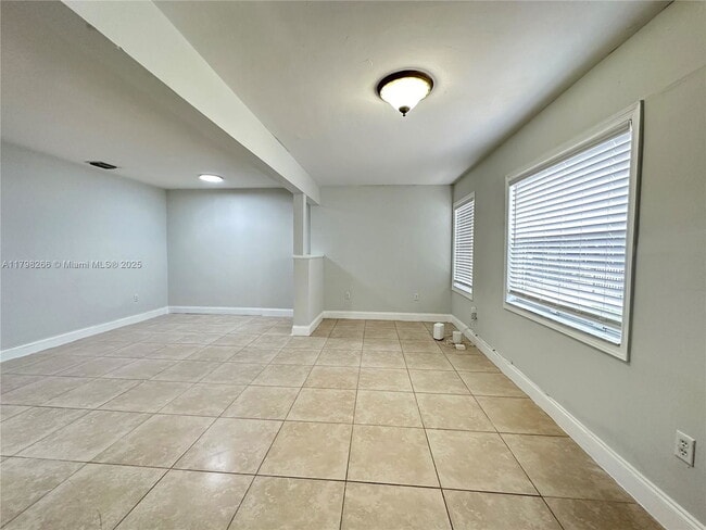 Building Photo - 2811 NW 88th St