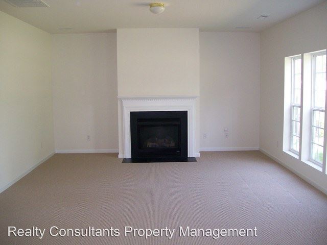 Building Photo - 3721 Cottesmore Dr