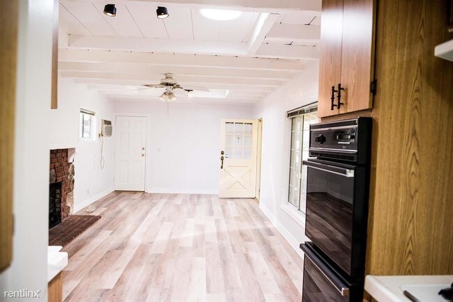 Building Photo - 1 br, 1 bath House - 347 Rimrock Rd