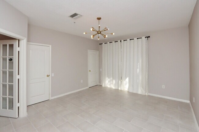 Foto del edificio - 3167 Bayshore Oaks Dr