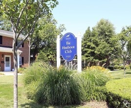 Building Photo - 416 Marine Ln