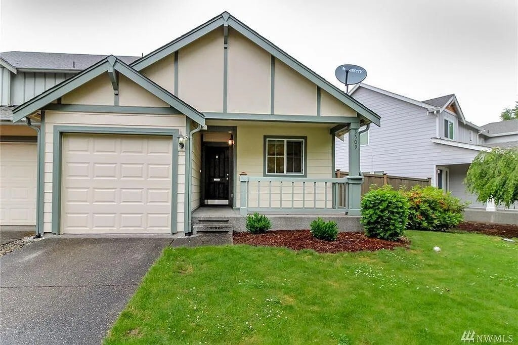 Foto principal - 3509 Oxbow Ave E