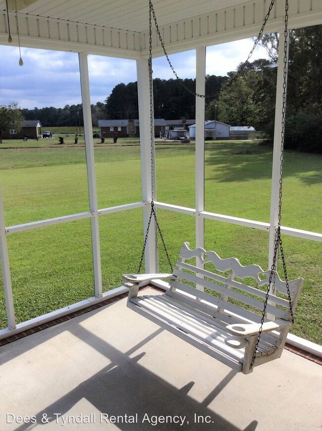Foto del edificio - 3 br, 2 bath House - 1206 Hwy 581 North