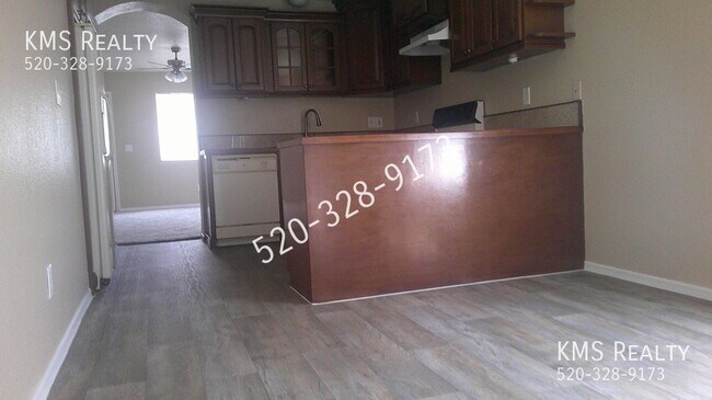 Foto del edificio - 3 Bed/2 Bath - OWNER/AGENT