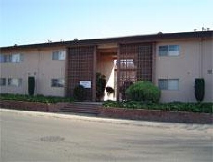 Primary Photo - Brentwood Court Apartments