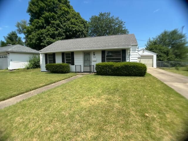 Primary Photo - Ranch Home in Peoria