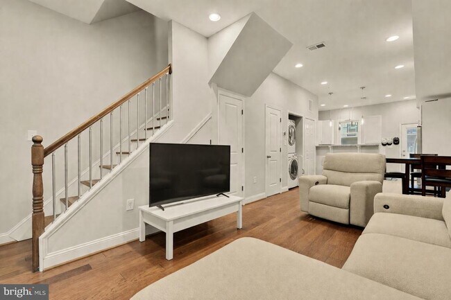 Foto del edificio - 1177 3rd St NE