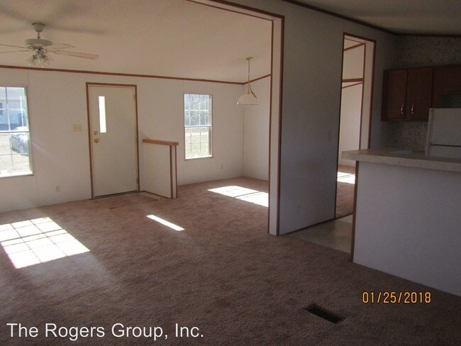 Building Photo - 51 Pauls Ln