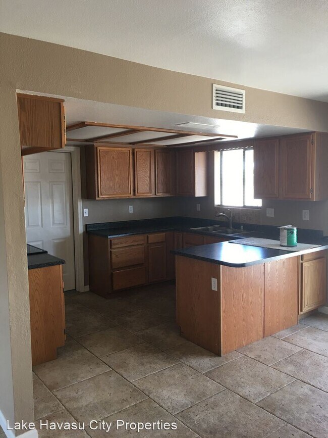 Foto del edificio - 3 br, 2 bath House - 3040 Chemehuevi Blvd