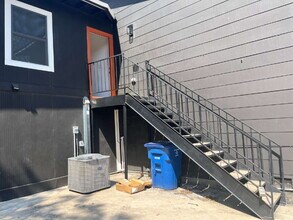 Building Photo - 2326 Cincinnati Ave