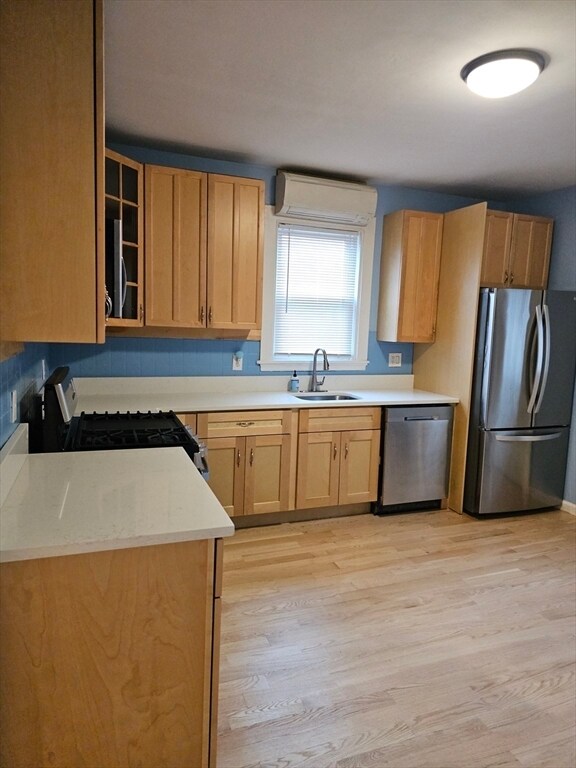 Foto del edificio - 12 Hall St