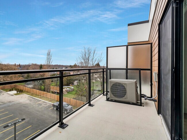 Photo du bâtiment - 1076 Gainsborough Rd