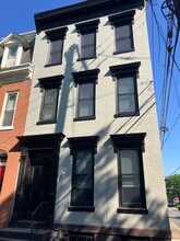 Building Photo - 218 Briggs St