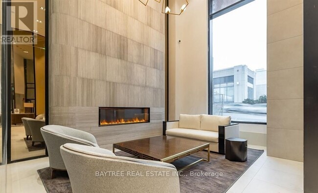 Photo du bâtiment - 2020 Bathurst St