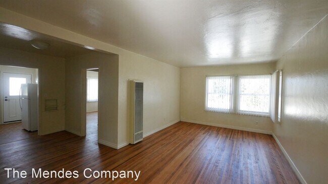 Foto del edificio - 2151 Chatsworth Blvd