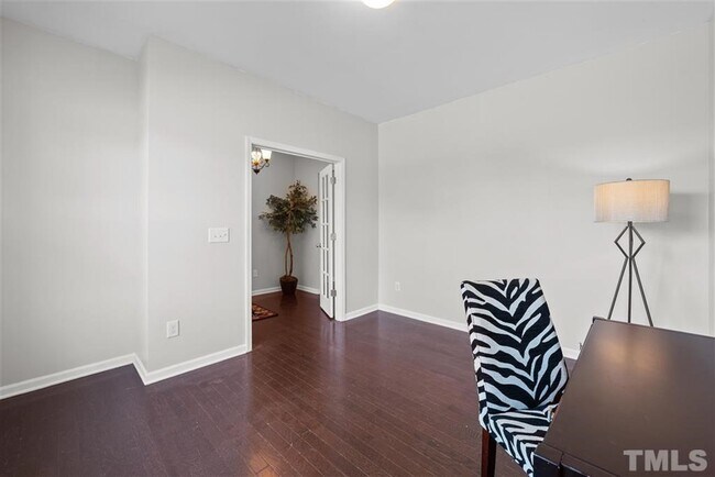 Building Photo - 602 Collington Dr