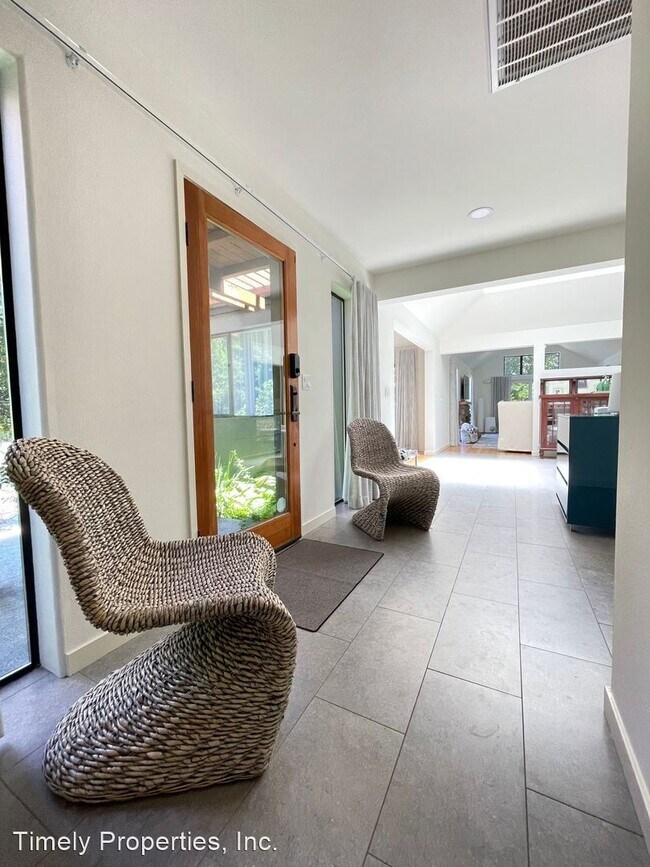 Foto del edificio - 3 br, 2.5 bath House - 1033 Mackey Court
