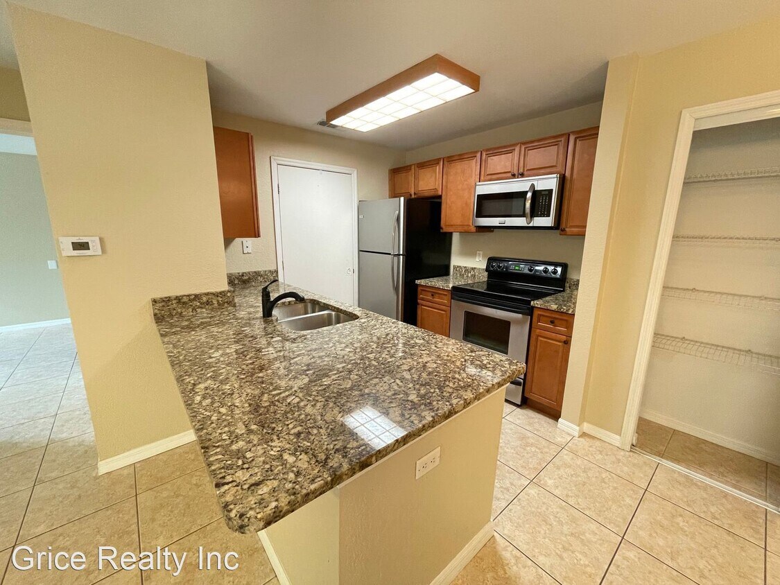 Foto principal - 1 br, 1 bath House - 14880 Pleasant Bay Ln...