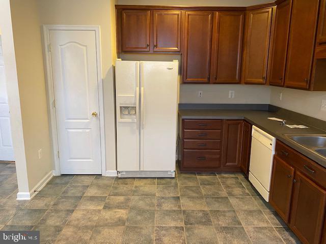 Building Photo - 112 Quinton Oaks Cir