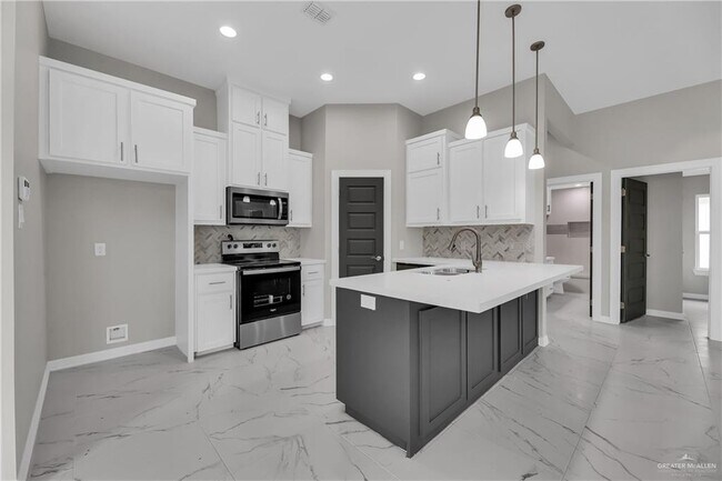 Foto del edificio - 329 E Trenton Rd