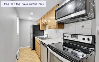 Building Photo - 3336 W 29th Ave