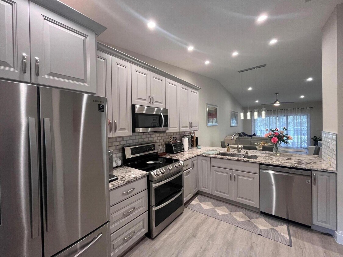 Primary Photo - 101 Sabal Ridge Cir