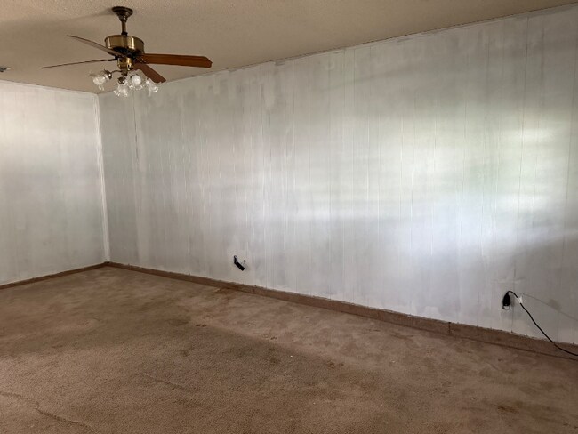 Foto del edificio - 963 Pebblebrook Dr