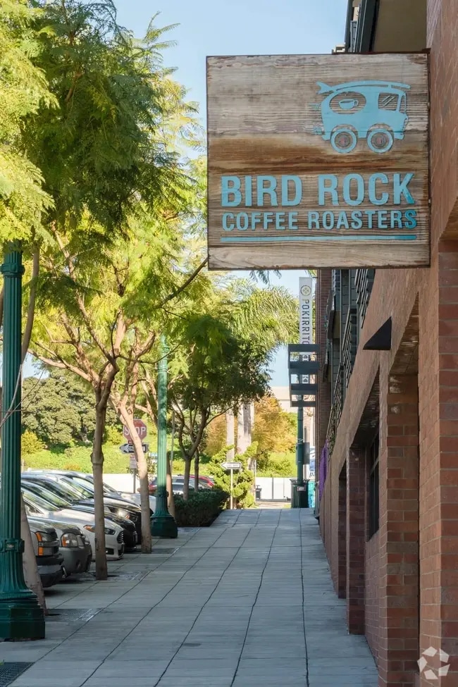 Building Photo - 1242 W Olive St