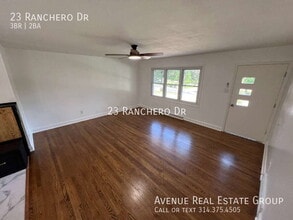 Building Photo - 23 Ranchero Dr