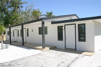 Building Photo - 4813 Esplanade St