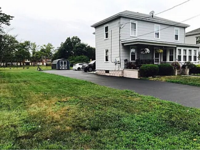 Building Photo - 306 W Arbor Ave