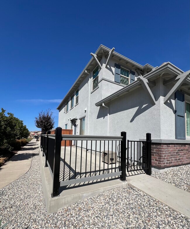 Foto del edificio - 9886 Summerton Way