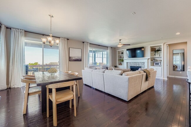 Foto del edificio - 26745 E Canyon Ave