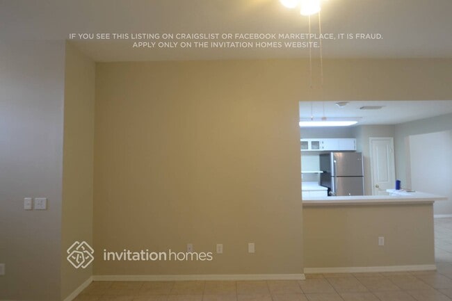 Building Photo - 28423 Meadowrush Way