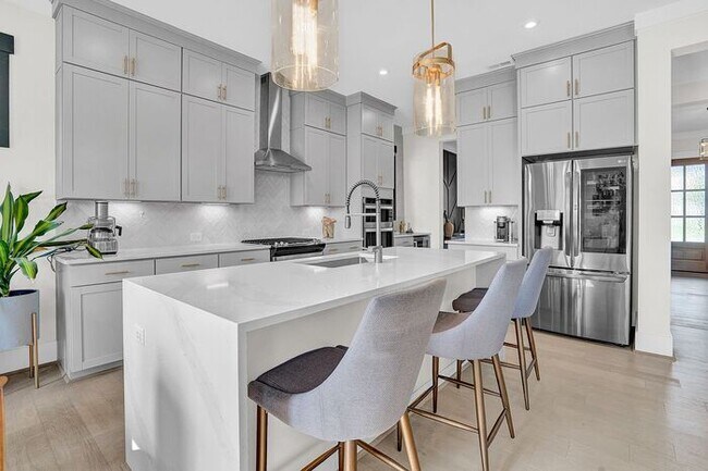 Building Photo - Build Equity While Leasing - Lease and Own...