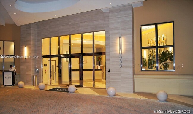 Foto del edificio - 999 SW 1st Ave