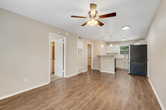 Foto del edificio - 1522 Broadmoor Dr