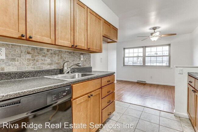 Building Photo - 3 br, 1.5 bath House - 524 Atlantic Avenue