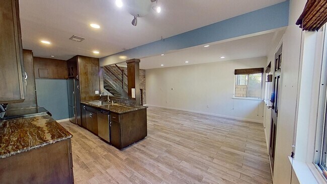 Foto del edificio - 16423 La Bonita Ln