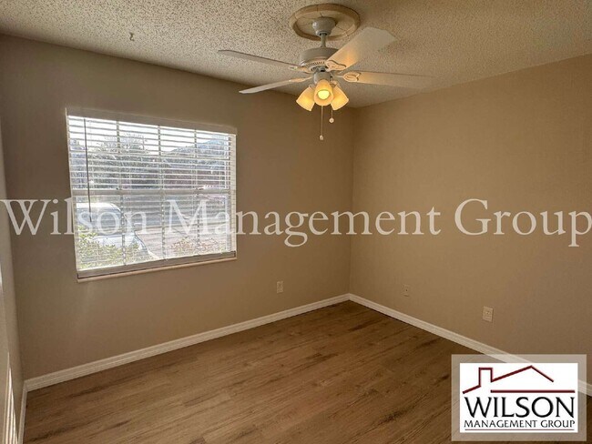 Foto del edificio - 1241 Heritage Ln