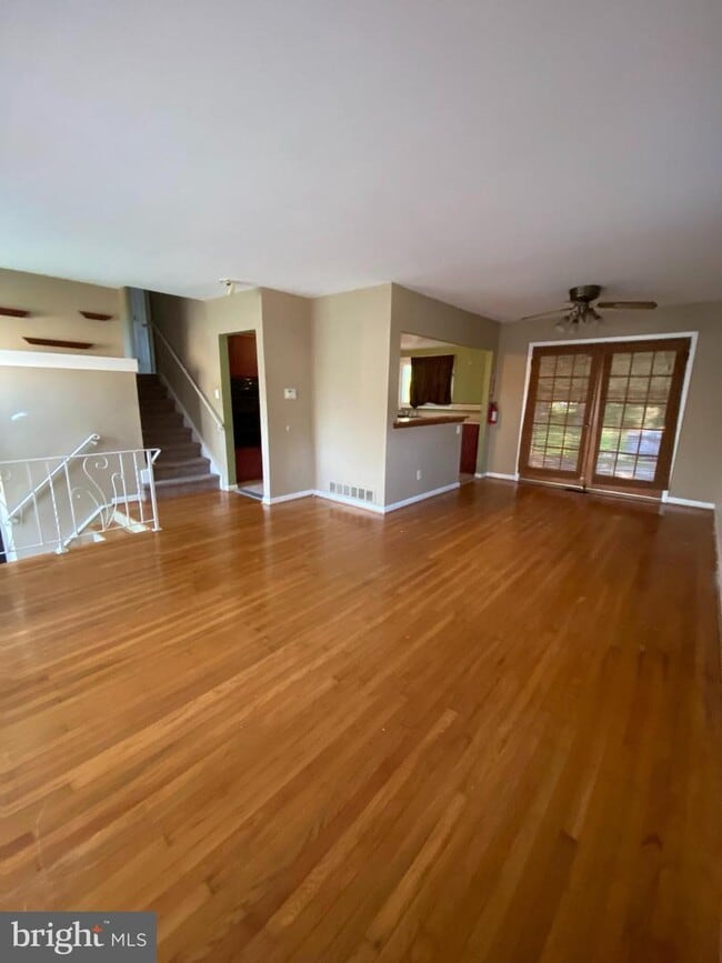 Building Photo - 991 Sherbrook Cir