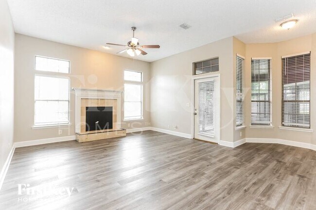 Foto del edificio - 12330 York Harbor Dr