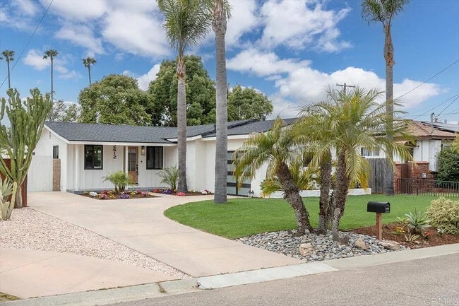 Building Photo - 2612 Davis Ave