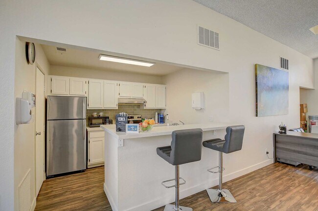 Foto del edificio - The Pines Henderson