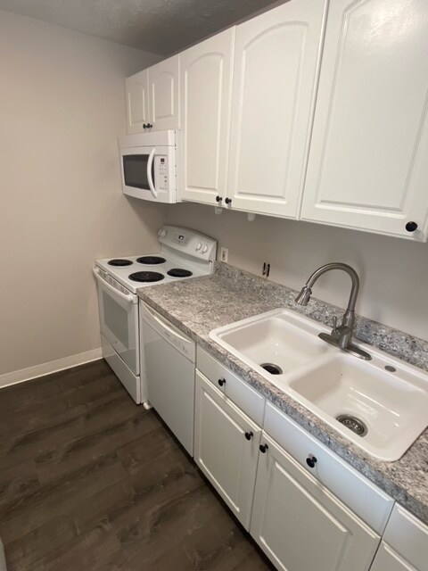 Foto del edificio - 247 W Union St