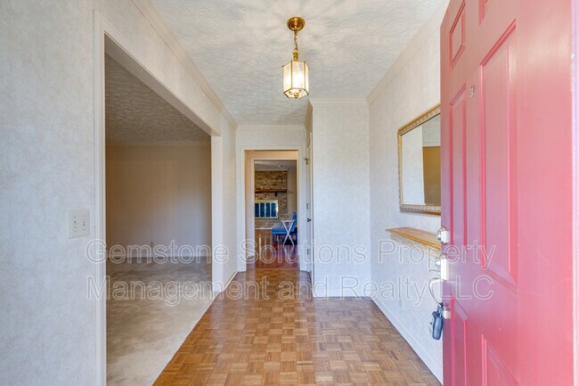 Foto del edificio - 5716 Hearthstone Ln