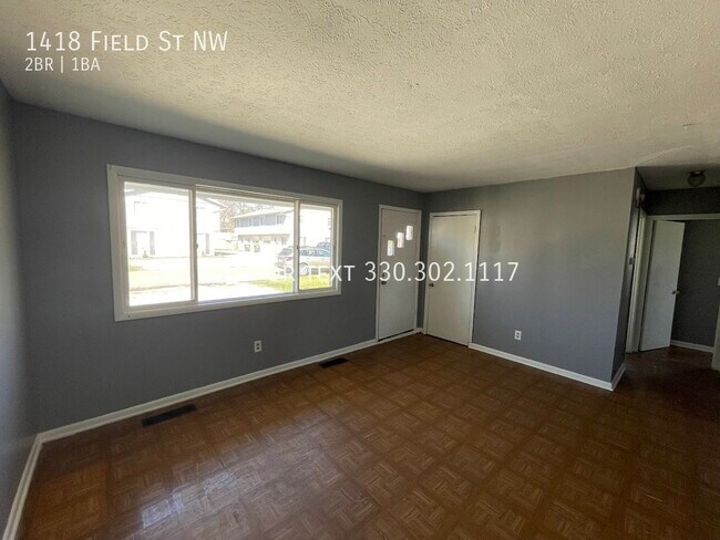 Building Photo - Two bedroom one bathroom duplex for rent